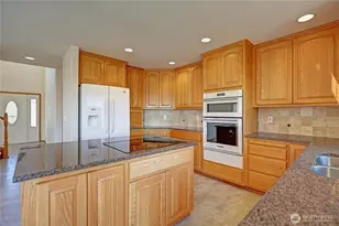 8702 Myrtle St, Stanwood, WA 98292 - Photo 10