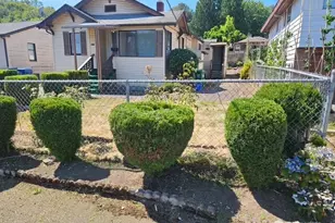 5517 33rd Ave S, Seattle, WA 98118 - Photo 2