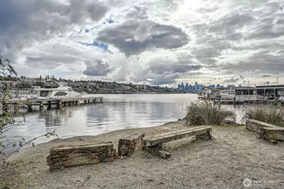 2309 N Northlake Way #16, Seattle, WA 98103 - Photo 36