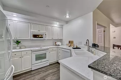 714 228th Street SW #O-101, Bothell, WA 98021 - Photo 10