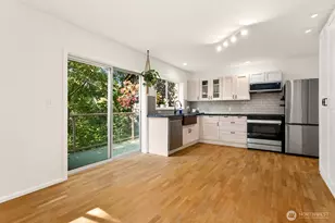 3406 W Government Way, Seattle, WA 98199 - Photo 2