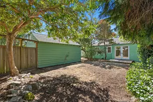 346 N 102nd St, Seattle, WA 98133 - Photo 24