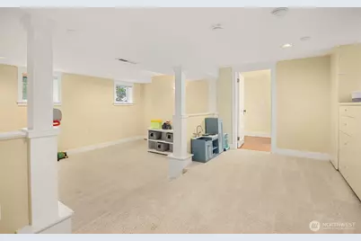 13525 NE 188th Place, Woodinville, WA 98072 - Photo 18