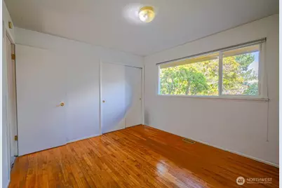 23427 28th Avenue S, Des Moines, WA 98198 - Photo 18