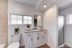 8183 NE 165th St, Kenmore, WA 98028 - Photo 12