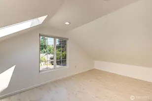8183 NE 165th St, Kenmore, WA 98028 - Photo 18