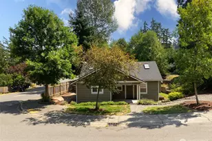 8183 NE 165th St, Kenmore, WA 98028 - Photo 2