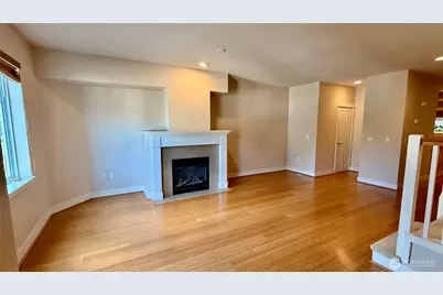 5583 Lakemont Blvd SE #1603, Bellevue, WA 98006 - Photo 4