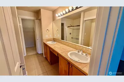 5583 Lakemont Blvd SE #1603, Bellevue, WA 98006 - Photo 14