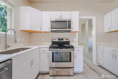 19500 6th Avenue S, Des Moines, WA 98148 - Photo 10