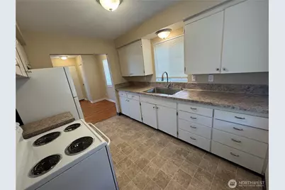 352 28th Avenue, Longview, WA 98632 - Photo 8