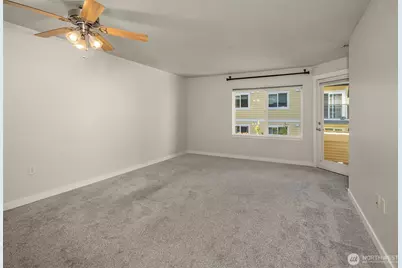 12534 15th Avenue NE #22, Seattle, WA 98125 - Photo 4