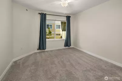 12534 15th Avenue NE #22, Seattle, WA 98125 - Photo 14