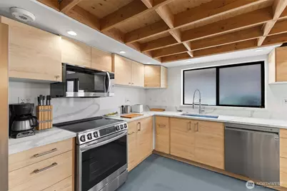 511 S 1st Street, Mount Vernon, WA 98273 - Photo 12