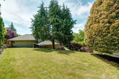 8808 NE 14th Street, Clyde Hill, WA 98004 - Photo 30