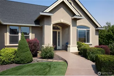404 Coyote Ridge Dr, Walla Walla, WA 99362 - Photo 2
