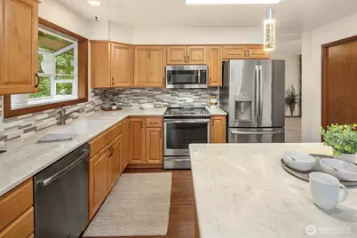 13233 SE 51st Place, Bellevue, WA 98006 - Photo 18