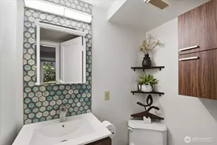 11058 17th Ave NE, Seattle, WA 98125 - Photo 16