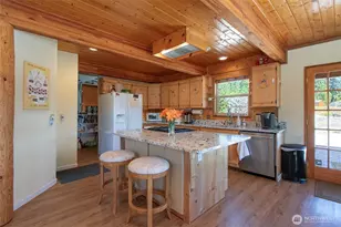 114 Blackberry Ln, Port Angeles, WA 98362 - Photo 16