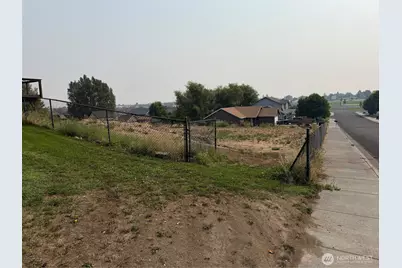501 N Mississippi Drive, Moses Lake, WA 98837 - Photo 4