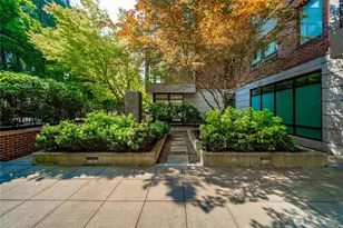 4547 8th Ave NE, Seattle, WA 98105 - Photo 8