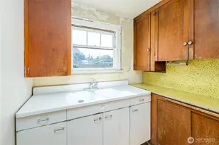503 S Peabody St, Port Angeles, WA 98362 - Photo 16