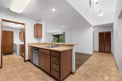 1820 NW 195th Street #C17, Shoreline, WA 98177 - Photo 6