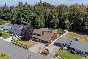 13107 58th Dr SE, Snohomish, WA 98296 - Photo 2