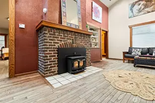 4259 SW Othello St, Seattle, WA 98136 - Photo 8