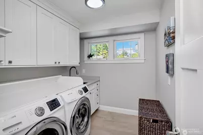 9950 SE 39th Street, Mercer Island, WA 98040 - Photo 28