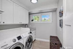 9950 SE 39th St, Mercer Island, WA 98040 - Photo 28