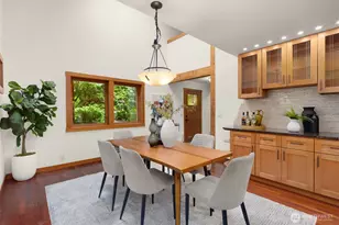 9641 Mandus Olson Rd NE, Bainbridge Island, WA 98110 - Photo 4