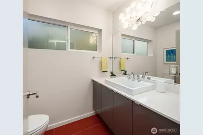 2042 42nd Avenue E, Seattle, WA 98112 - Photo 18