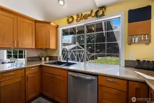 1725 SW 323rd St, Federal Way, WA 98023 - Photo 12