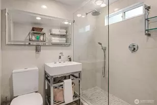 10303 15th Ave NE, Seattle, WA 98125 - Photo 14