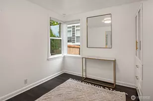 10303 15th Ave NE, Seattle, WA 98125 - Photo 16