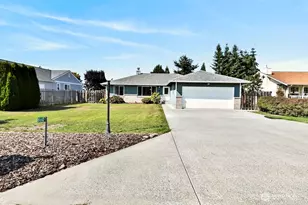860 W Sylvester Ct, Sequim, WA 98382 - Photo 2