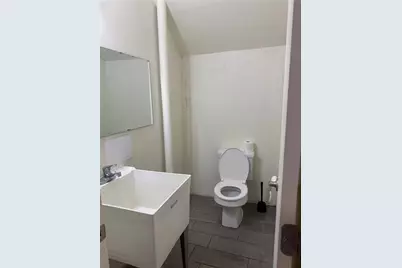 4212 Aurora Avenue N, Seattle, WA 98103 - Photo 12