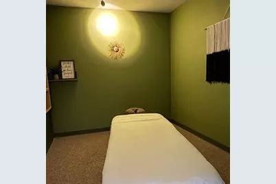 4212 Aurora Avenue N, Seattle, WA 98103 - Photo 8