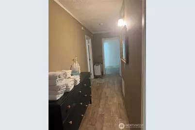 4212 Aurora Avenue N, Seattle, WA 98103 - Photo 14