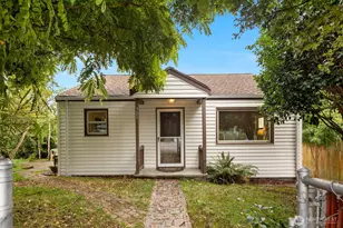 921 SW 102nd St, Seattle, WA 98146 - Photo 2