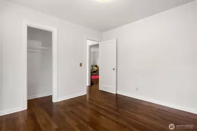 921 SW 102nd Street, Seattle, WA 98146 - Photo 18