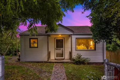 921 SW 102nd Street, Seattle, WA 98146 - Photo 1