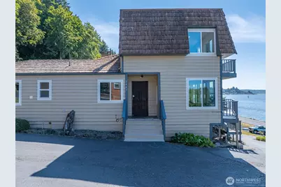 2485 Beach Drive E, Port Orchard, WA 98366 - Photo 2