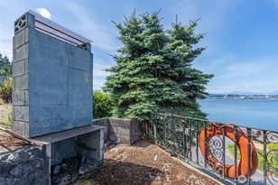 2485 Beach Dr E, Port Orchard, WA 98366 - Photo 38