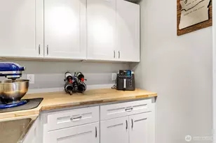 11005 Morningside Dr E, Puyallup, WA 98372 - Photo 14