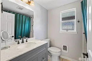 2410 Highland Ave, Everett, WA 98201 - Photo 18