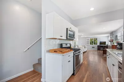 2410 Highland Avenue, Everett, WA 98201 - Photo 22