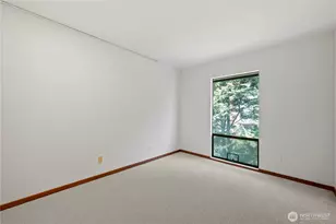 13229 Linden Ave N, Seattle, WA 98133 - Photo 16