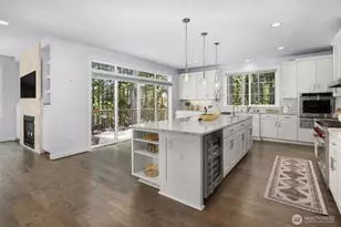 1073 Pine Crest Cir NE, Issaquah, WA 98029 - Photo 6